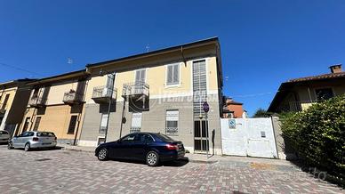 CASA SEMI-INDIPENDENTE RISTRUTTURATA CON GIARDINO!