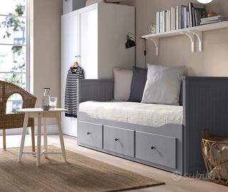 Struttura letto con cassetti