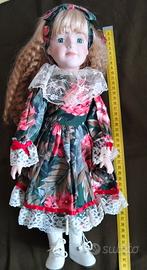 Bambola classique collection Daniella