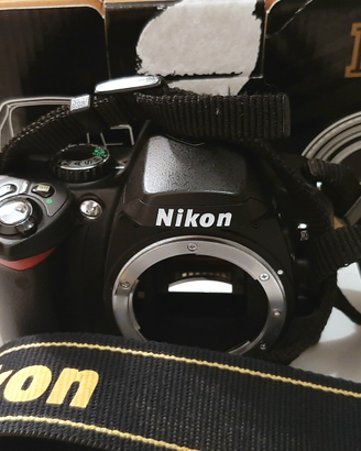 Fotocamera Nikon D40 NON FUNZIONANTE, SOLO CORPO,