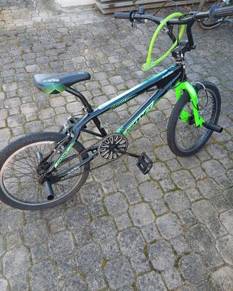 bicicletta bmx