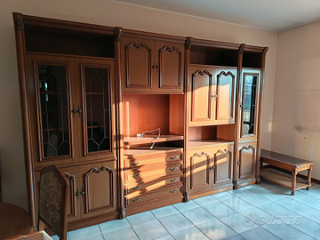 Vendita libreria e tavolo con 6 sedie