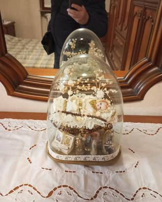 Cupola in vetro con Maria bambina