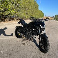 YAMAHA MT-07