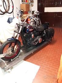 Harley-Davidson Dyna Street Bob - 2013