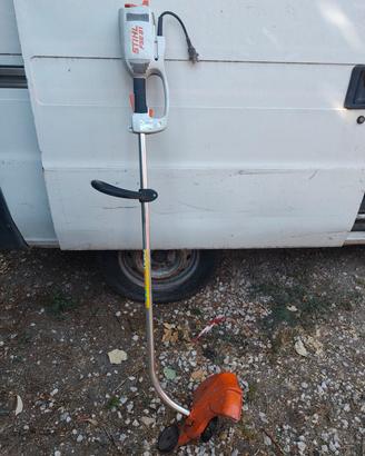 taglia erba stihl FSE 81 