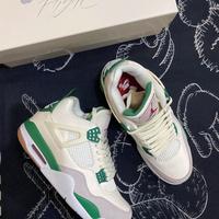 Jordan 4 Retro SB verde pino taglia 42