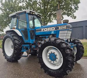 Trattore agricolo usato Ford