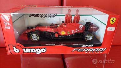 Burago Ferrari SF21 Sainz Scala 1/18
