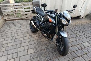 Triumph Street Triple RS 765