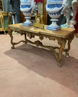 Tavolo rettangolare in legno