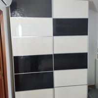 Armadio a due ante a scorrimento