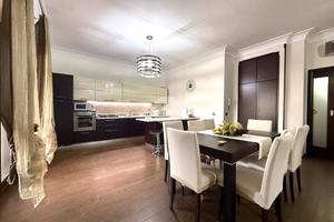 3 LOCALI A GIUGLIANO IN CAMPANIA