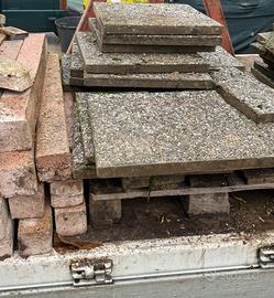 Piastre e cordoli da giardino