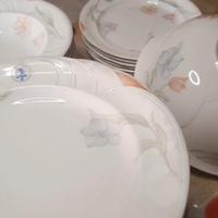 Servizio di piatti Royal Albert