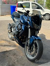 Kawasaki Z750 - Scarico MIVV + Originale