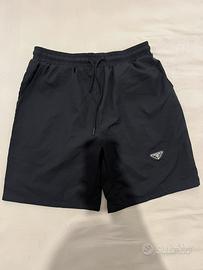 pantaloncini prada