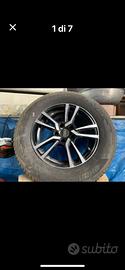 Cerchi in lega con gomme