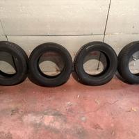 4 pneumatici estivi auto Pirelli
