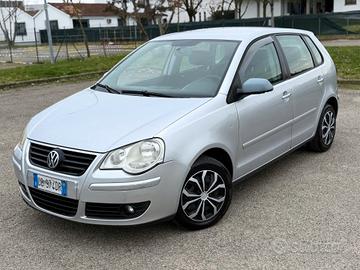 VOLKSWAGEN POLO 1.4 BENZINA AUTOMATICO