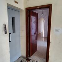 Appartamento con ascensore ad. Centro Direzionale