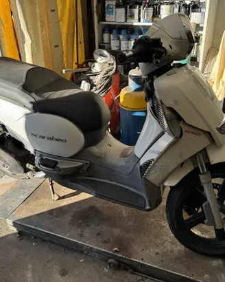 Aprilia Scarabeo 300 2010