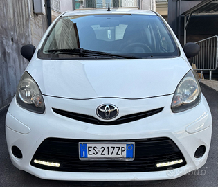 Toyota aygo 1.0 benzina anno 2013 150.000 km