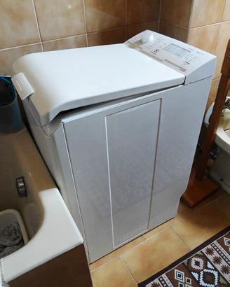 Lavatrice Electrolux con carico dall'alto