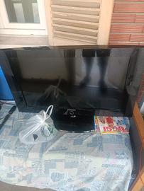 TV Samsung 32 p con decoder esterno bella