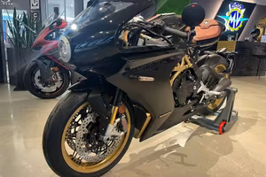 MV Agusta Superveloce 800 MV Agusta Superveloce S