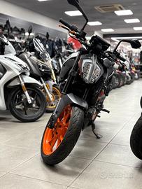 KTM DUKE 125 ANNO 2022