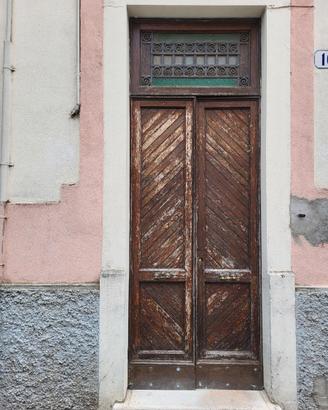 Portone in legno