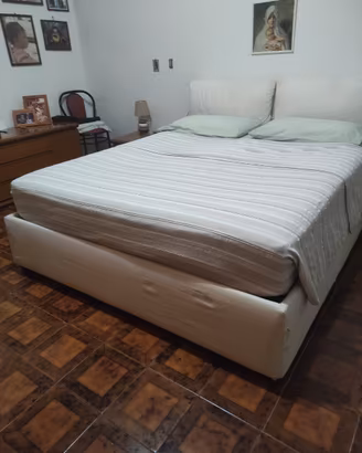 struttura letto matrimoniale 