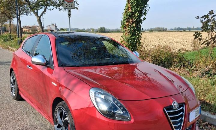 GIULIETTA 150 CV JTDM EXCLUSIVE ROSSO QUADRIFOGLIO