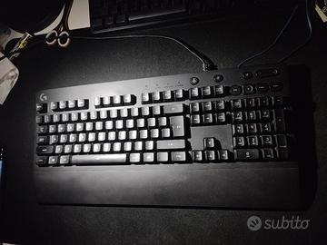 Logitech g213