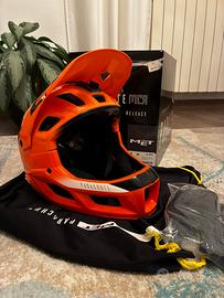 Casco mtb Met Parachute MCR