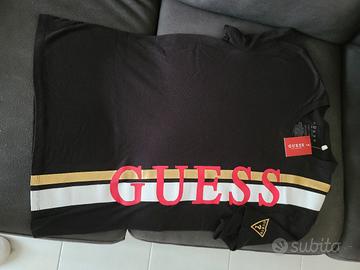 t-shirt Guess NUOVA mai usata