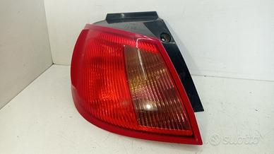 STOP FANALE POSTERIORE SINISTRO MITSUBISHI Colt Se