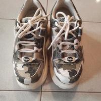 scarpe Buffalo mimetiche nuove