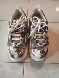 scarpe Buffalo mimetiche nuove
