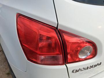 fanale posteriore sinistro NISSAN QASHQAI J10 