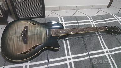 chitarra harley benton elettrificata