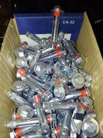 100 pz. di tasselli 6/8X45 (20 scatole dispo)