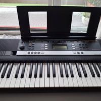 Piano yamaha mod-PSR e243