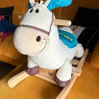 Cavallo a dondolo banjo in legno e peluches btoys