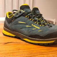 scarpe da montagna Lowa