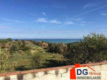 Terreno con rudere ad Alcamo Marina
