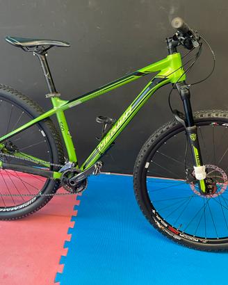 Mountain bike Merida M