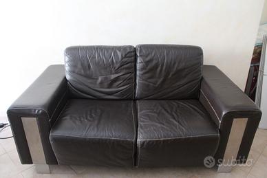 Divano BIPOSTO in morbida pelle marrone