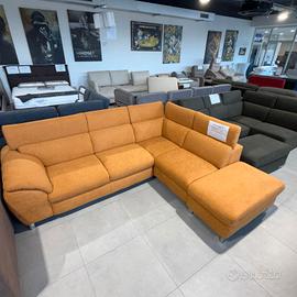 divano angolare moderno